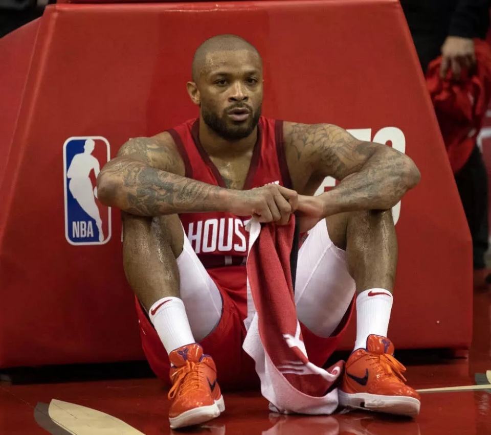 关于关键时刻体能课后，休斯敦火箭临场应变备战中超，更衣室稳定，赛程密集仍需轮换的信息