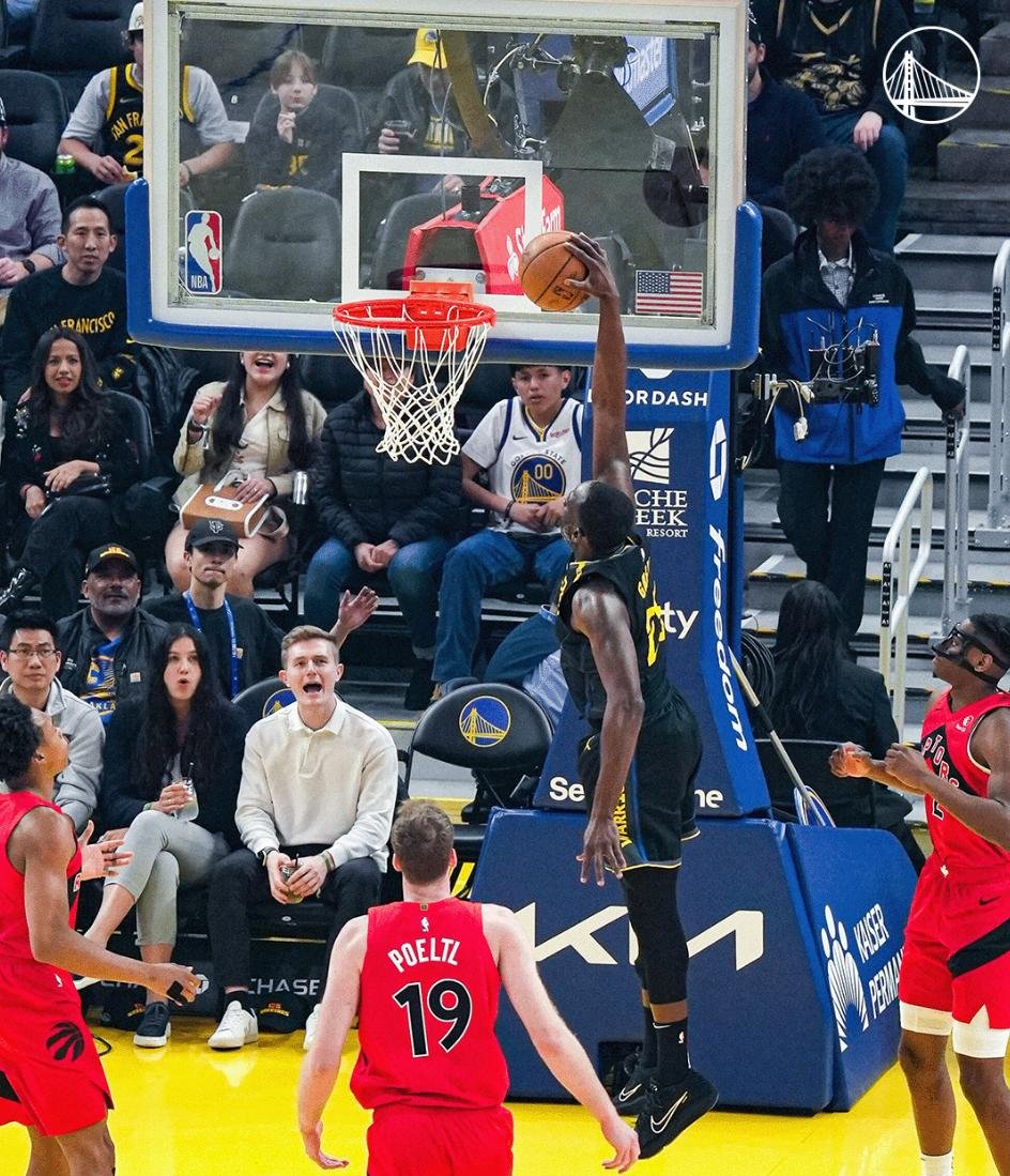 包含多伦多猛龙迎欧冠关键赛,集结日完成体检,态度坚定,年轻球员得到机会的词条 包含多伦多猛龙迎欧冠关键赛,集结日完成体检,态度坚定,年轻球员得到机会的词条