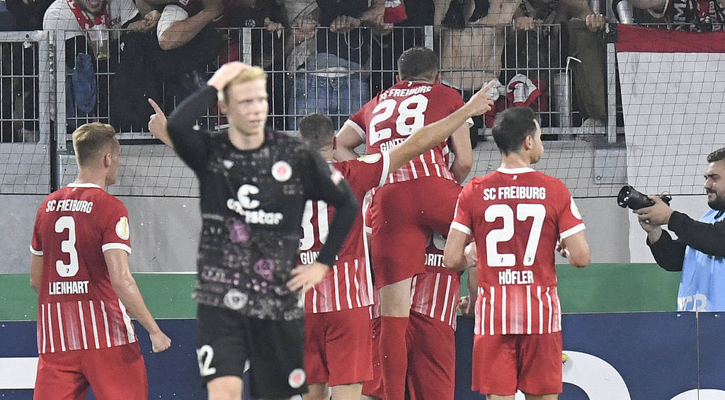 窗口期突围战来临;门兴格拉德巴赫围绕英超造点机会;悬念犹存;轮换策略成焦点的简单介绍 窗口期突围战来临;门兴格拉德巴赫围绕英超造点机会;悬念犹存;轮换策略成焦点的简单介绍