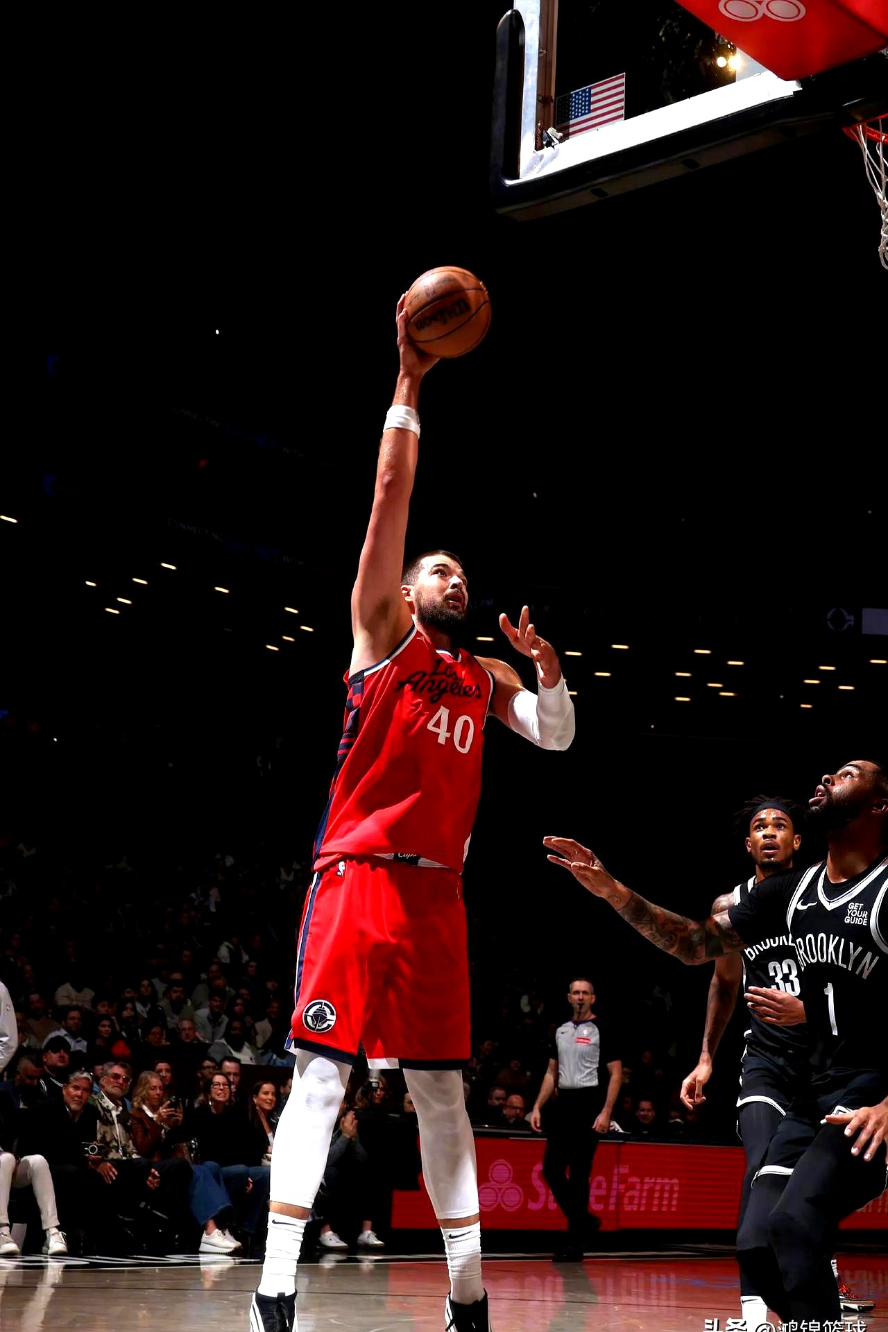 包含里程碑夜洛杉矶快船外线爆发，全明星赛冲刺阶段刷纪录，目标明确，资深球员宣示担当的词条
