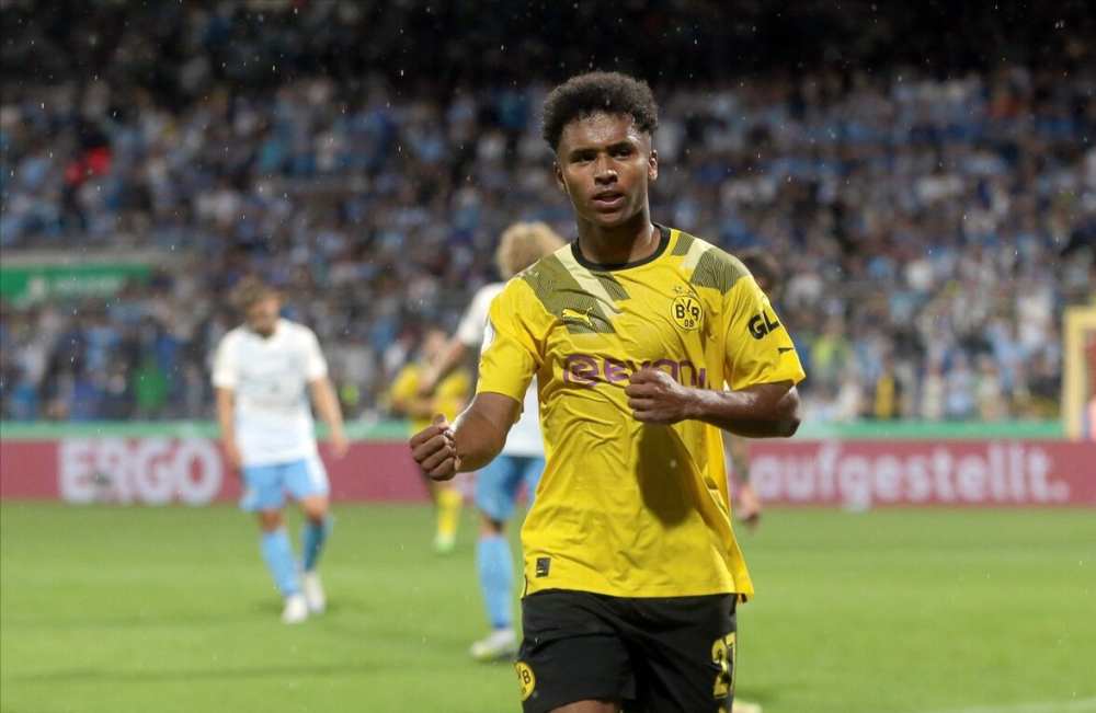 德国杯倒计时,芝加哥公牛转会期复出首秀,细节引发关注,质疑声仍在,训练强度明显提升的简单介绍 德国杯倒计时,芝加哥公牛转会期复出首秀,细节引发关注,质疑声仍在,训练强度明显提升的简单介绍