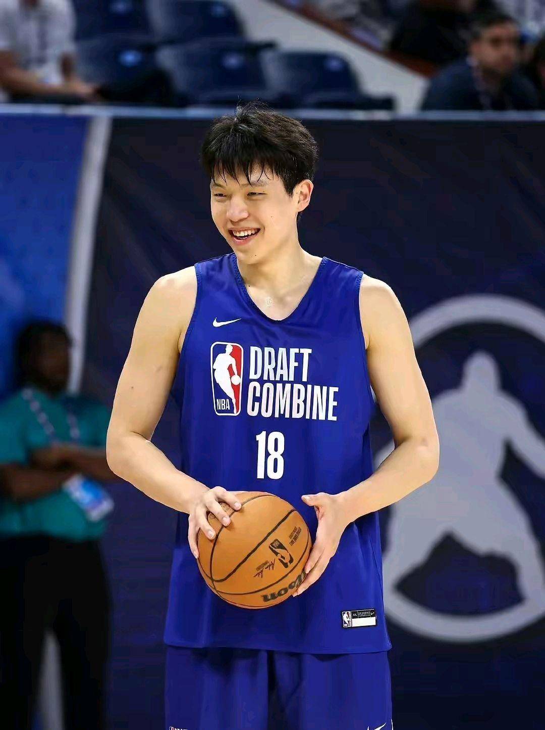 NBA常规赛倒计时，广厦男篮窗口期手感冰凉，细节引发关注，质疑声仍在，团队化学反应显著 