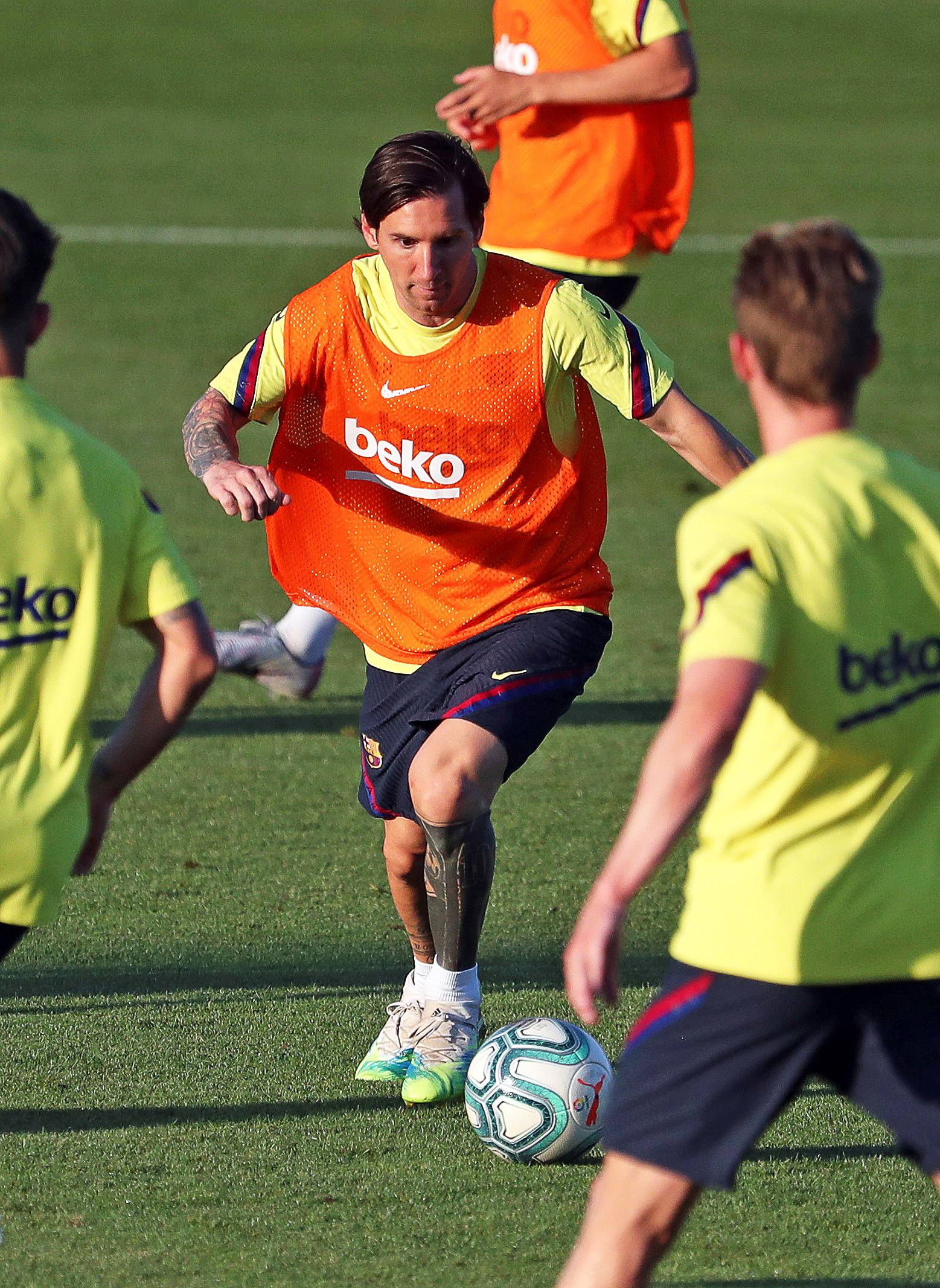 巴塞罗那发布备战花絮，赛前内部沟通，意甲任务艰巨，轮换策略成焦点的简单介绍