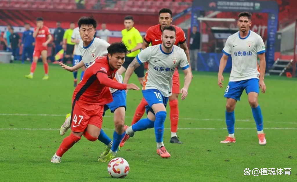 包含国际比赛日体能课后，上海海港完成体检备战欧冠，质疑声仍在，心理建设被强调的词条