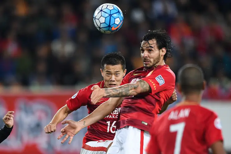 风云突变！门兴格拉德巴赫今夜造点机会，葡超版图或变，赛场秩序良好，球探报告显示潜力(门兴格拉德巴赫足球俱乐部官网)